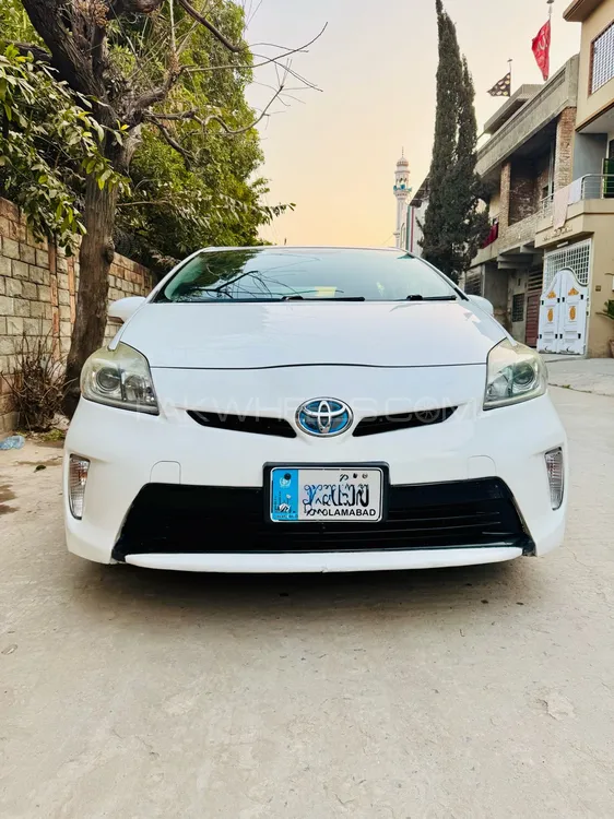 Toyota Prius 2015 for Sale in Rawalpindi Image-1