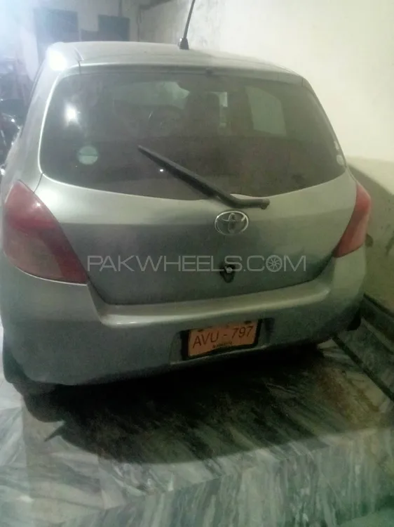 Toyota Vitz 2006 for Sale in Multan Image-1