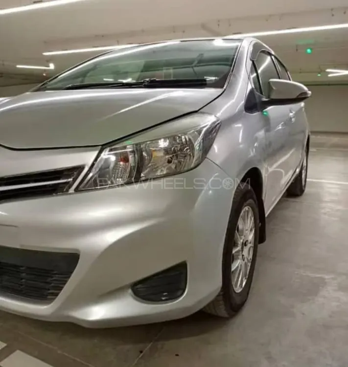 Toyota Vitz 2014 for Sale in Faisalabad Image-1
