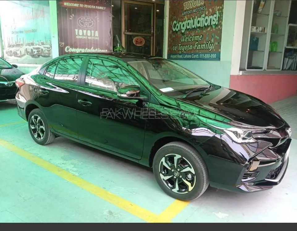 Toyota Yaris Sedan 2025 for Sale in Lahore Image-1