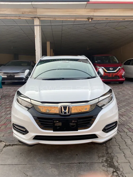 Honda Vezel 2019 for Sale in Multan Image-1