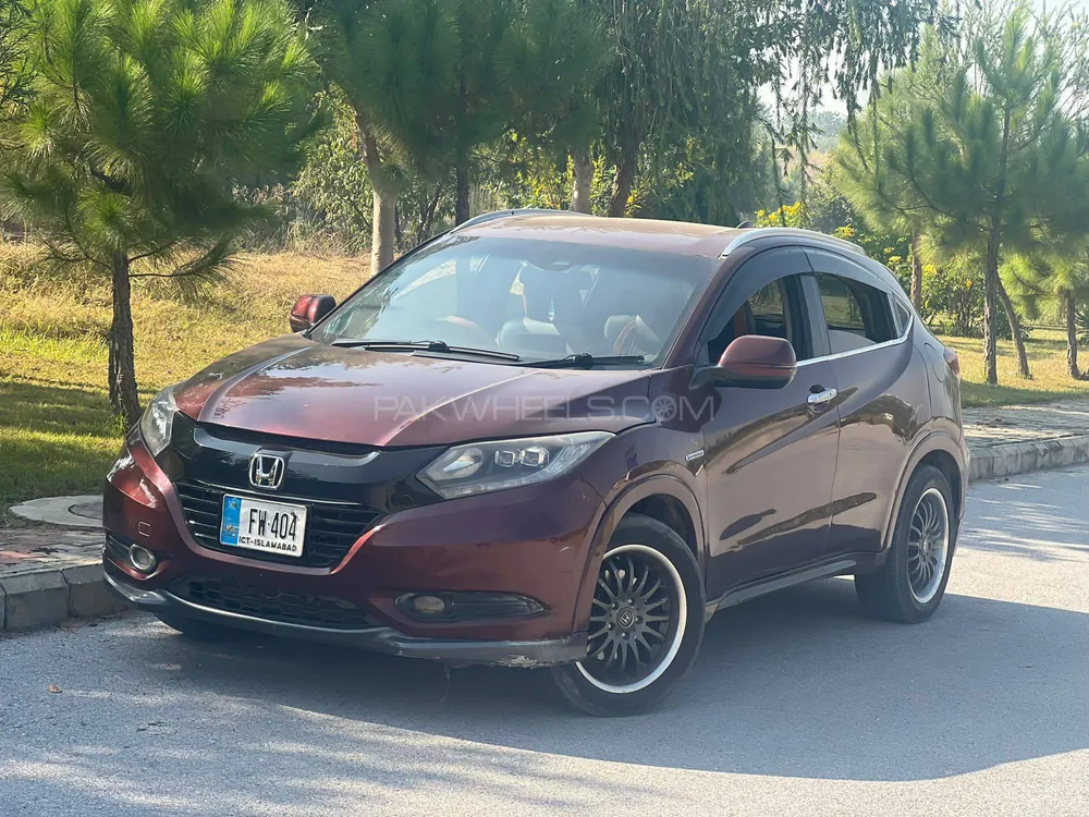 Honda Vezel 2015 for Sale in Rawalpindi Image-1