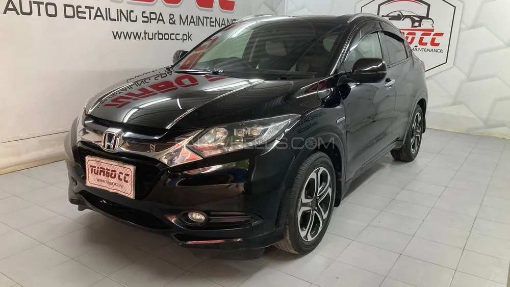 Honda Vezel 2015 for Sale in Karachi Image-1