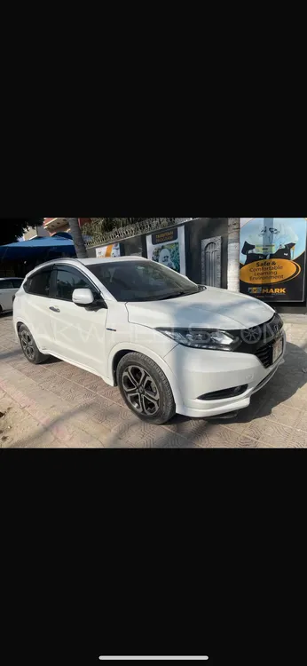 Honda Vezel 2016 for Sale in Karachi Image-1