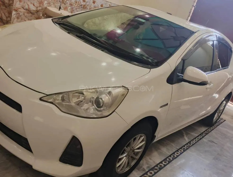 Toyota Aqua 2014 for Sale in Karachi Image-1
