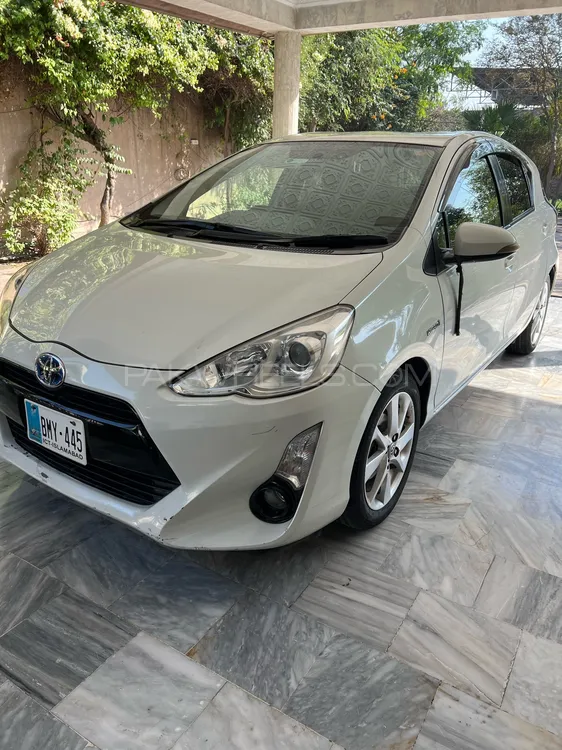 Toyota Aqua 2016 for Sale in Peshawar Image-1