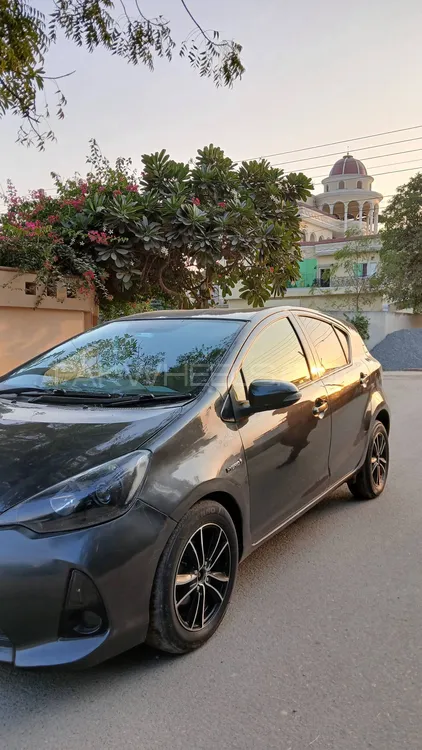 Toyota Aqua 2012 for Sale in Lahore Image-1