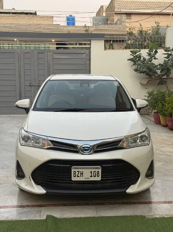 Toyota Corolla Axio 2019 for Sale in Karachi Image-1