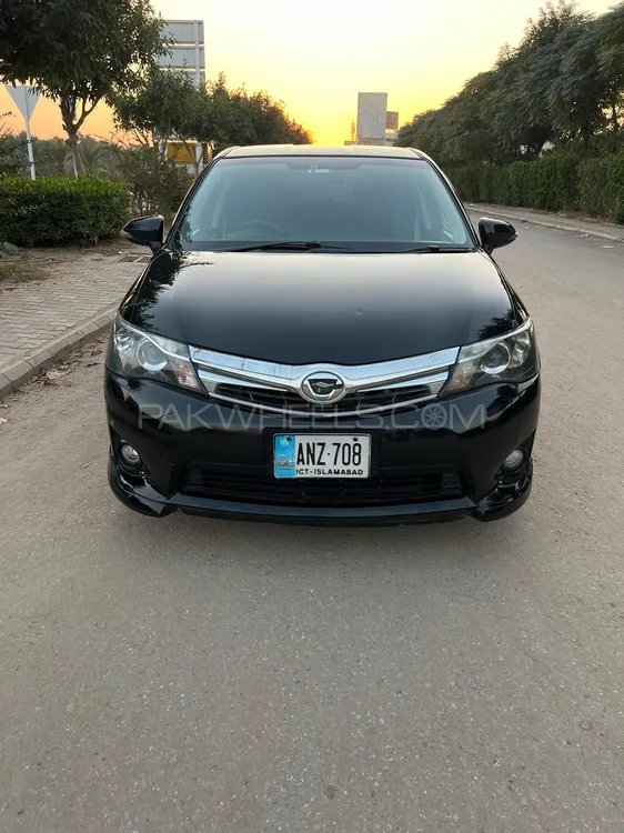 Toyota Corolla Fielder 2014 for Sale in Islamabad Image-1