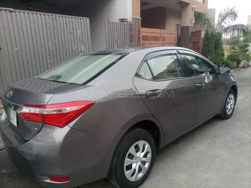 Toyota Corolla 2016 for Sale in Faisalabad Image-1