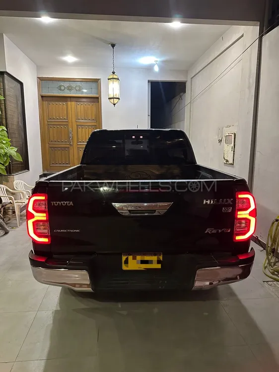 Toyota Hilux 2020 for Sale in Karachi Image-1