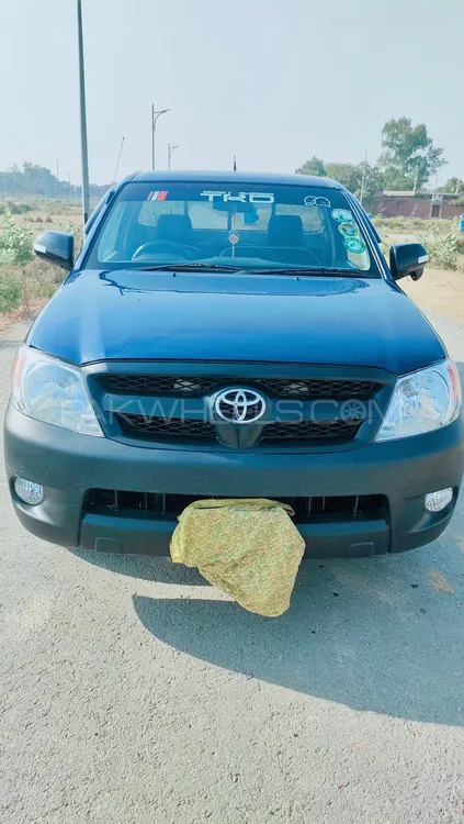 Toyota Hilux 2008 for Sale in Lahore Image-1
