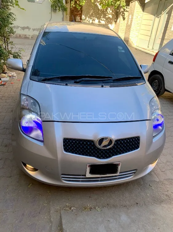 Toyota Vitz 2005 for Sale in Quetta Image-1