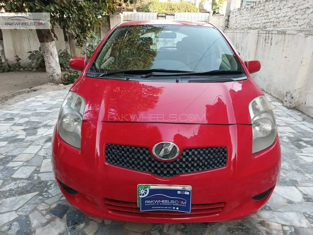 Toyota Vitz 2007 for Sale in Peshawar Image-1