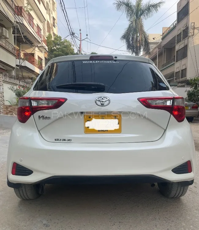 Toyota Vitz 2018 for Sale in Karachi Image-1