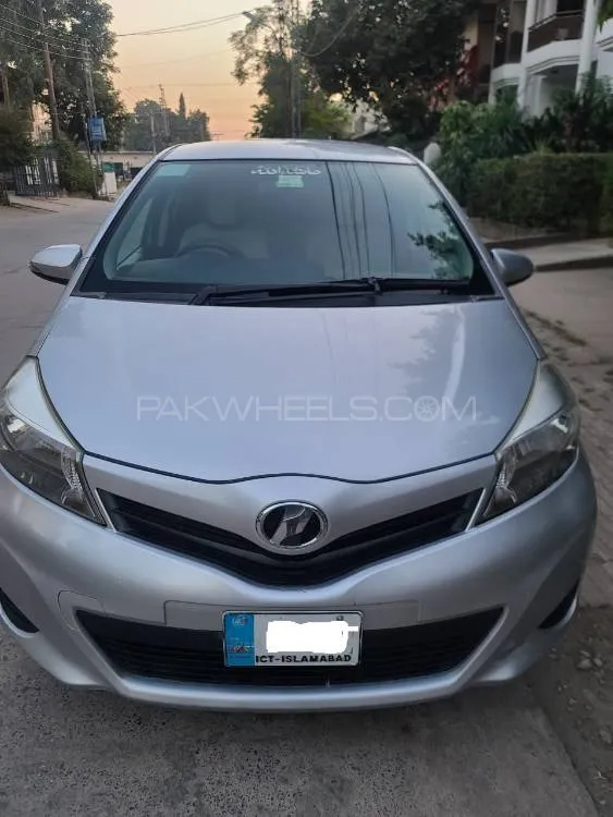 Toyota Vitz 2011 for Sale in Islamabad Image-1