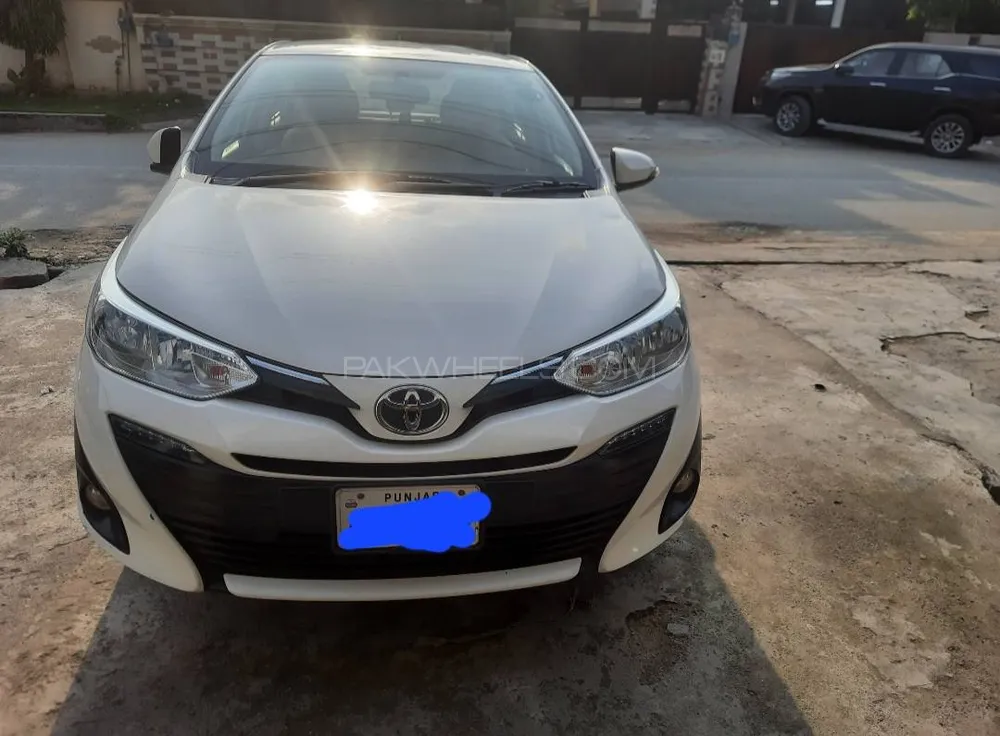 Toyota Yaris Sedan 2021 for Sale in Lahore Image-1