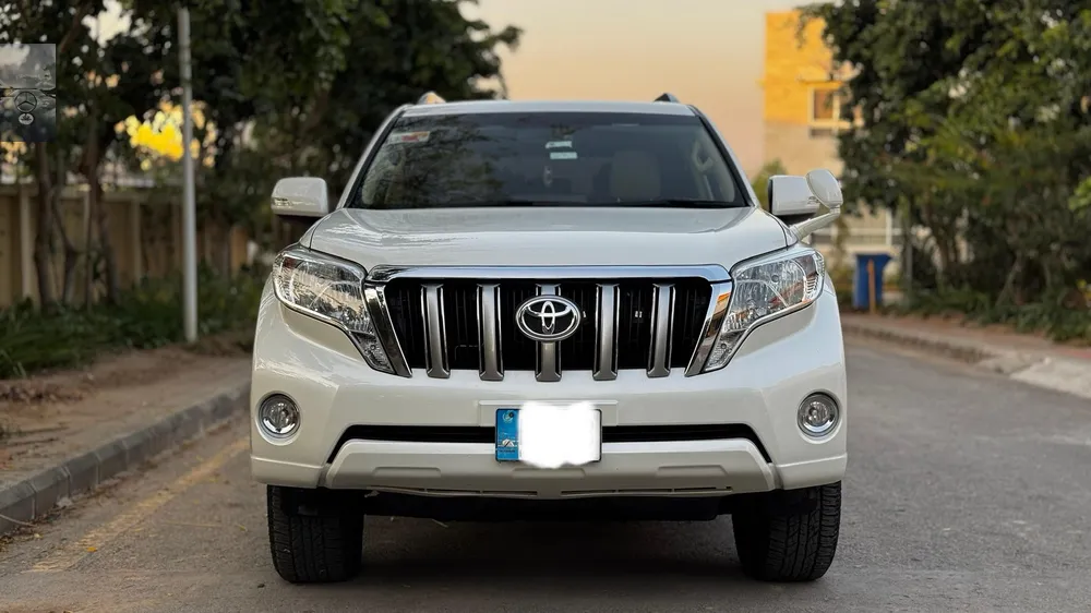 Toyota Prado 2017 for Sale in Islamabad Image-1