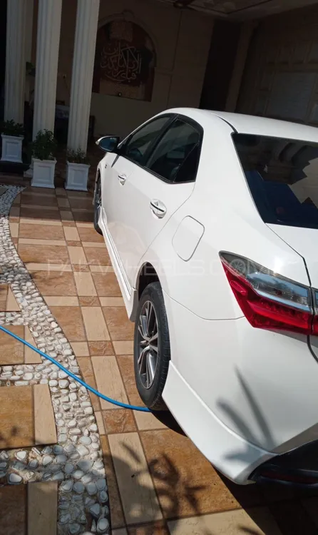 Toyota Corolla 2018 for Sale in Gujranwala Image-1