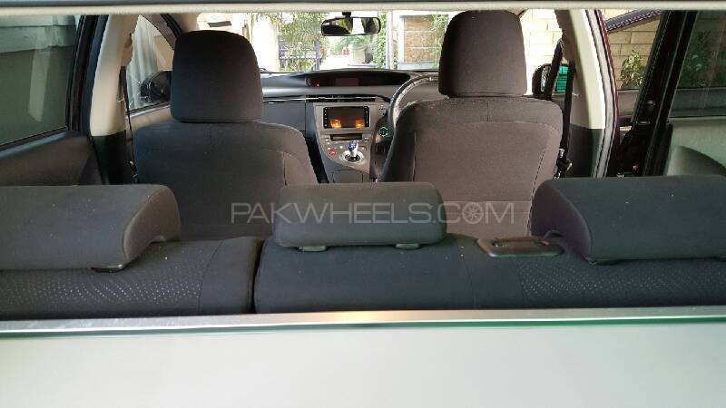 ٹویوٹا پریوس 2012 for Sale in اسلام آباد ٹویوٹا پریوس 2012 for Sale in اسلام آباد Image-9