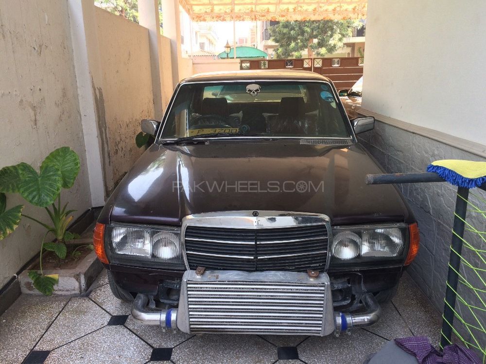 Mercedes Benz E Class 1985 for Sale in Islamabad Image-1