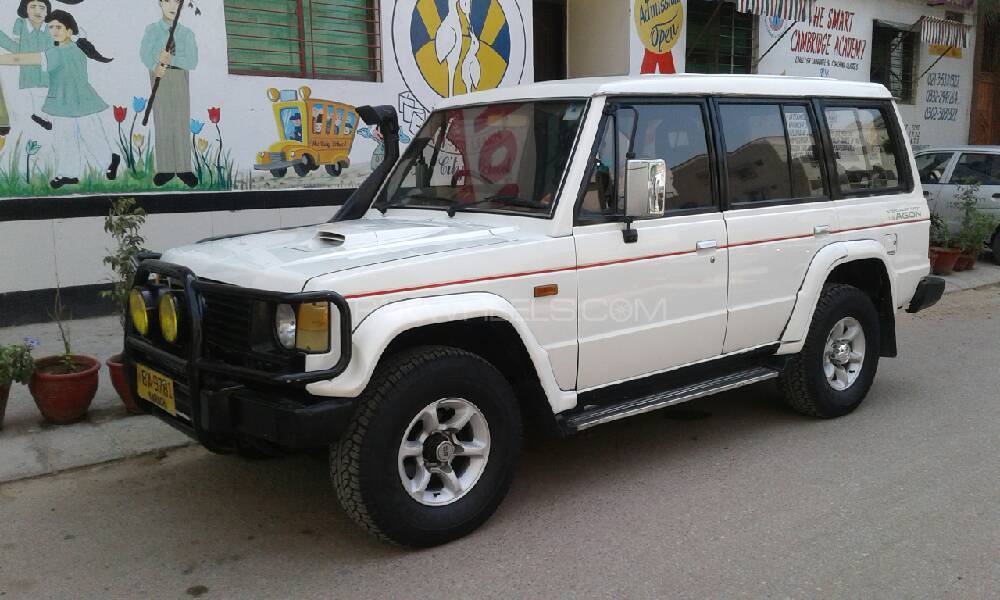 Mitsubishi Pajero 1986 for Sale in Karachi Image-1