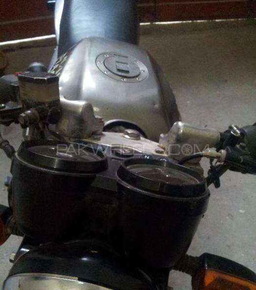 Ravi Piaggio Storm 125 2010 for Sale Ravi Piaggio Storm 125 2010 for Sale Image-2