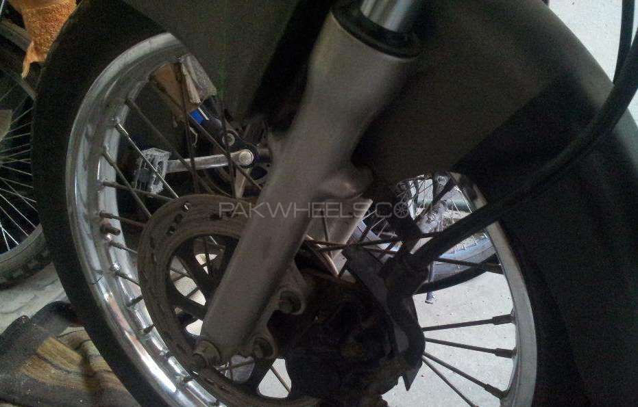 Ravi Piaggio Storm 125 2010 for Sale Ravi Piaggio Storm 125 2010 for Sale Image-5