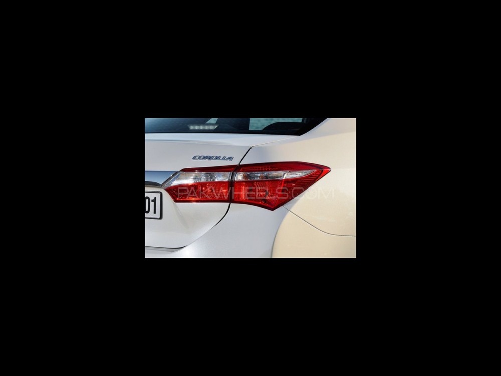 Genuine Toyota lights (Altis) 2015-2016 Image-1