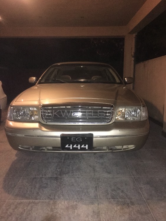 Ford Crown Victoria 1999 for Sale in Rawalpindi Image-1