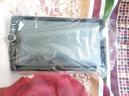 LCD player & rear view camera  Image-1