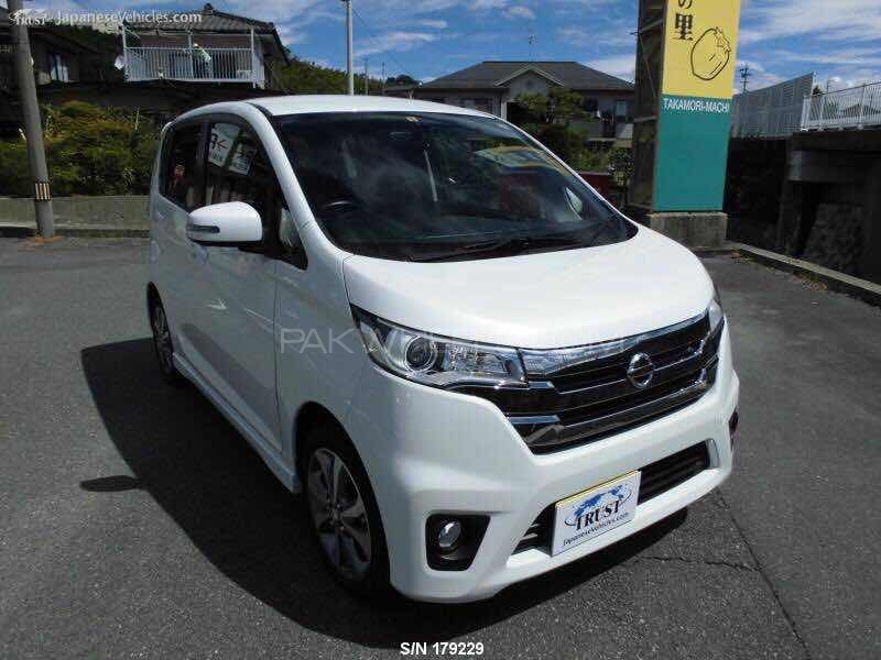 Nissan Dayz Highway Star 2013 for Sale in Gujrat Image-1