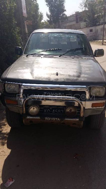 Toyota Hilux 1986 for Sale in Hyderabad Image-1