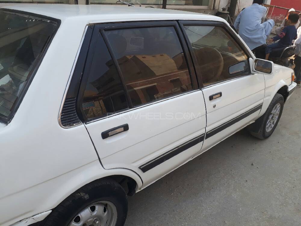 Toyota Corolla 1986 for Sale in D.G.Khan Image-1