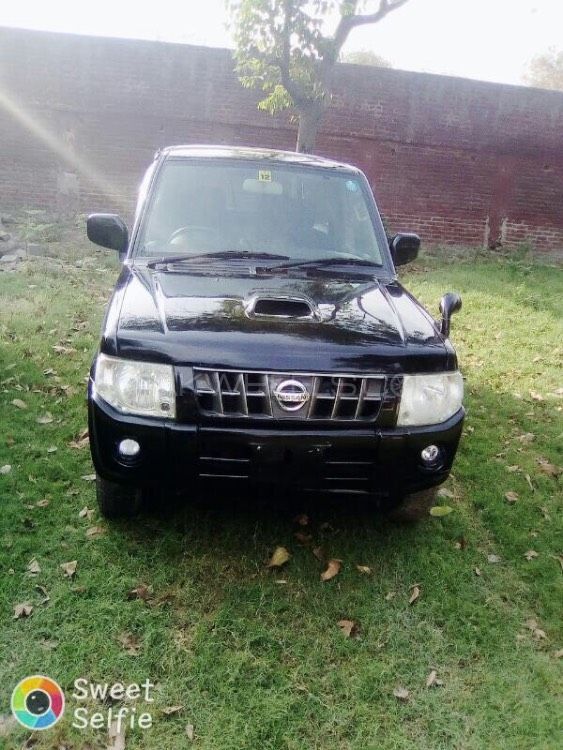 Nissan Kix 2010 for Sale in Lahore Image-1