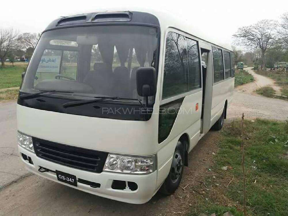 Toyota Coaster 2007 for Sale in Islamabad Image-1