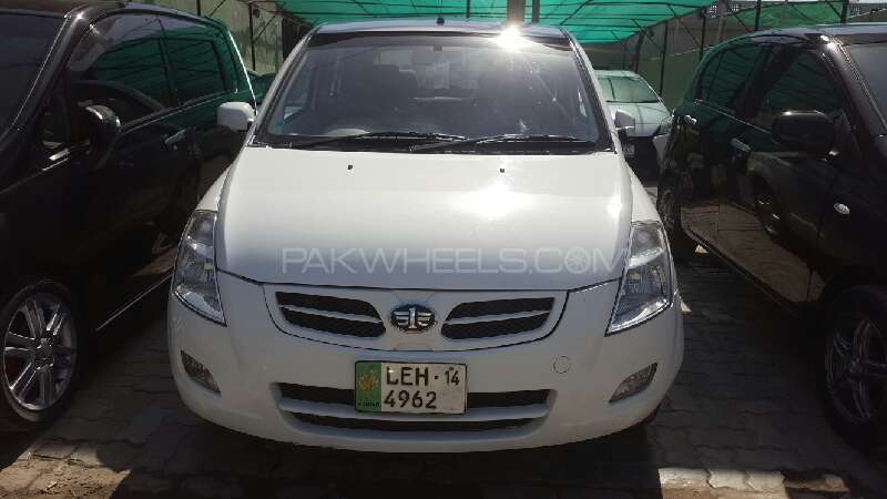 FAW V2 2014 for Sale in Lahore Image-1