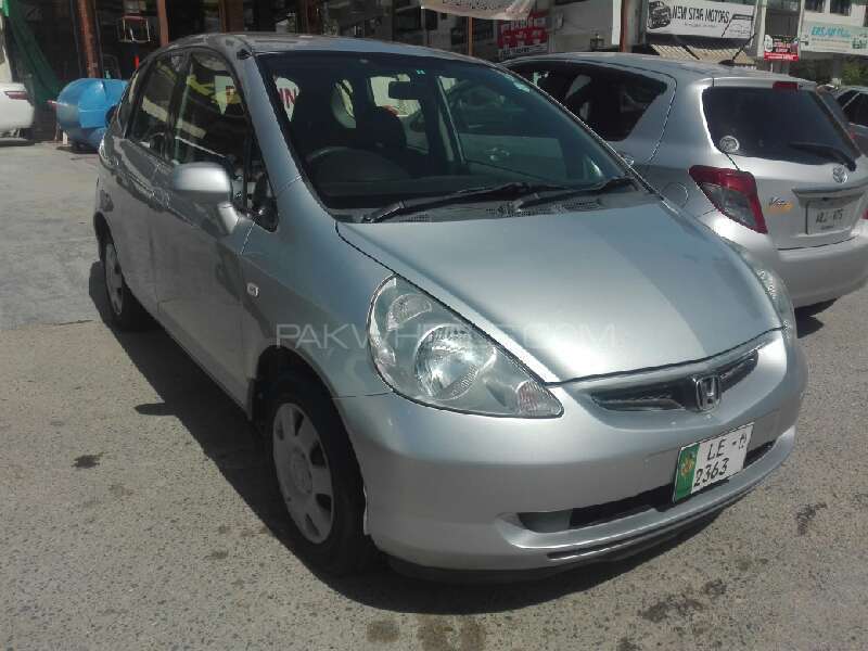 Honda Fit 2006 for Sale in Islamabad Image-1