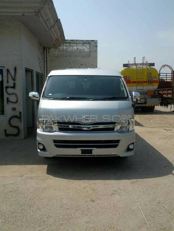 Toyota Hiace 2013 for Sale in Gujrat Image-1