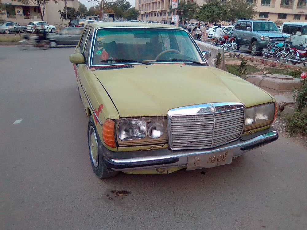 Mercedes Benz D Series 1979 for Sale in Islamabad Image-1