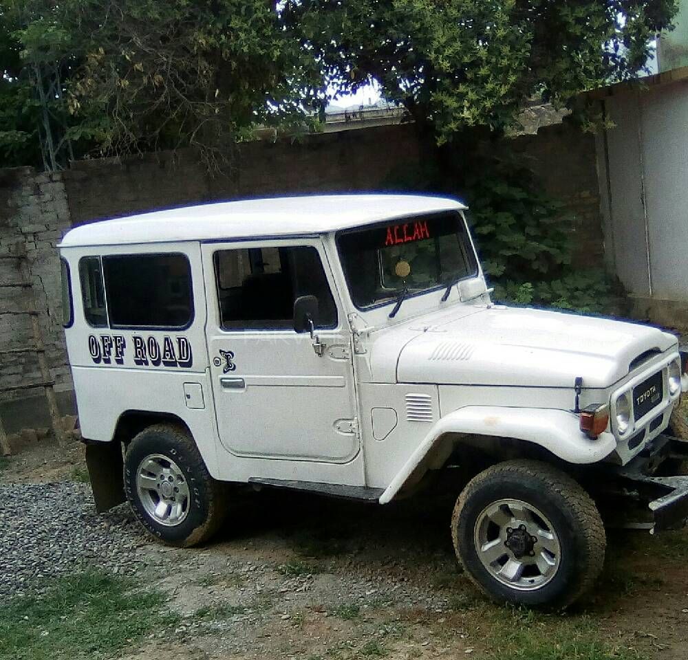 Toyota Land Cruiser 1984 for Sale in Abbottabad Image-1