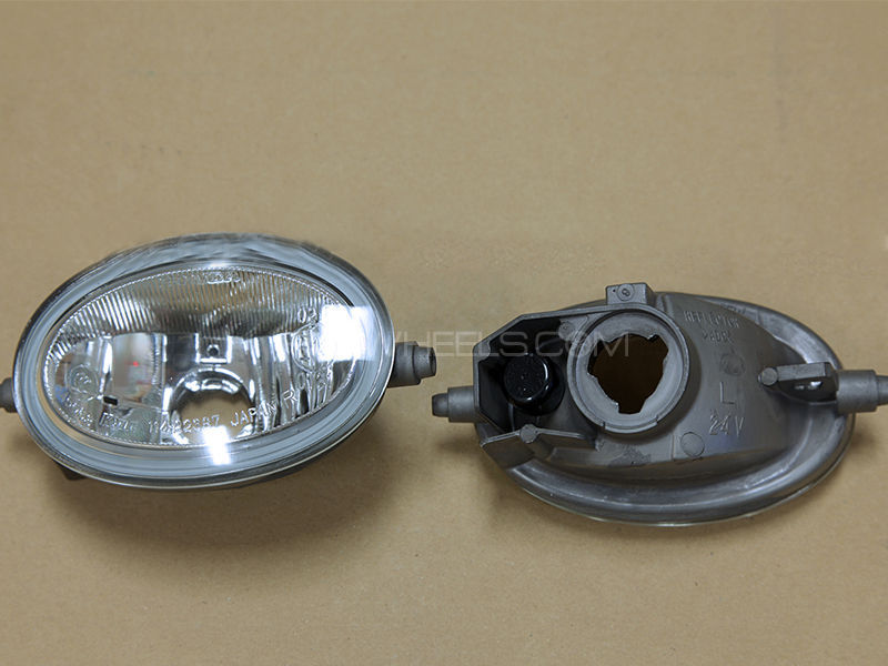 Honda Accord CL9/CL7 Genuine Fog Lamp 1 Piece - 33901-SEA-G51 Image-1