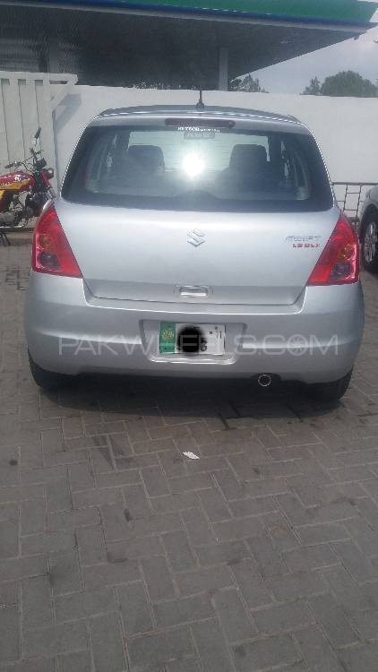 Suzuki Swift 2011 for Sale in Islamabad Image-1