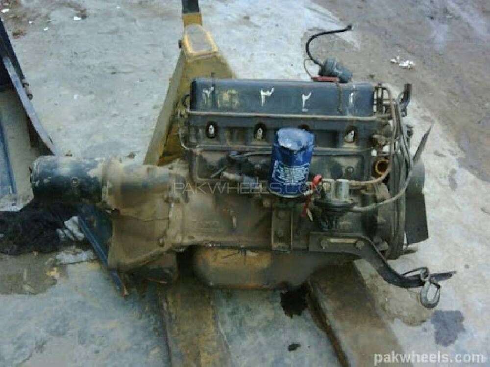 Ford Mutt Miltery Jeep M 151A2  Engine with Gear Image-1