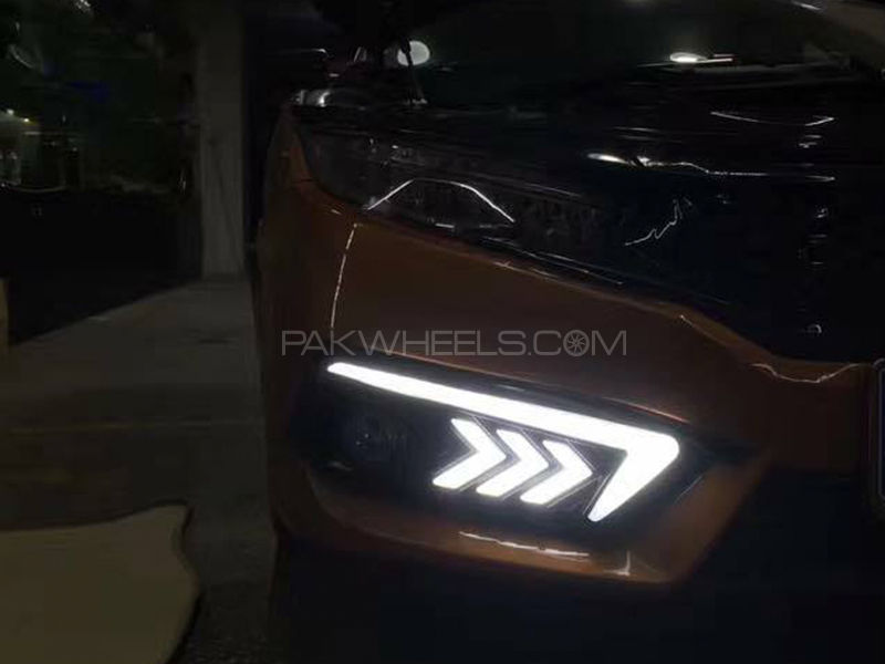 New Style LED DRL Fog Light Covers For Honda Civic 2016 - 2019 New Style LED DRL Fog Light Covers For Honda Civic 2016 - 2019 Image-4