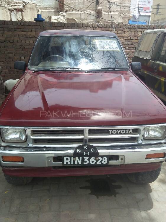 Toyota Hilux 1987 for Sale in Multan Image-1