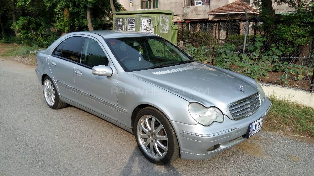 Mercedes Benz C Class Coupe 2003 for Sale in Sialkot Image-1