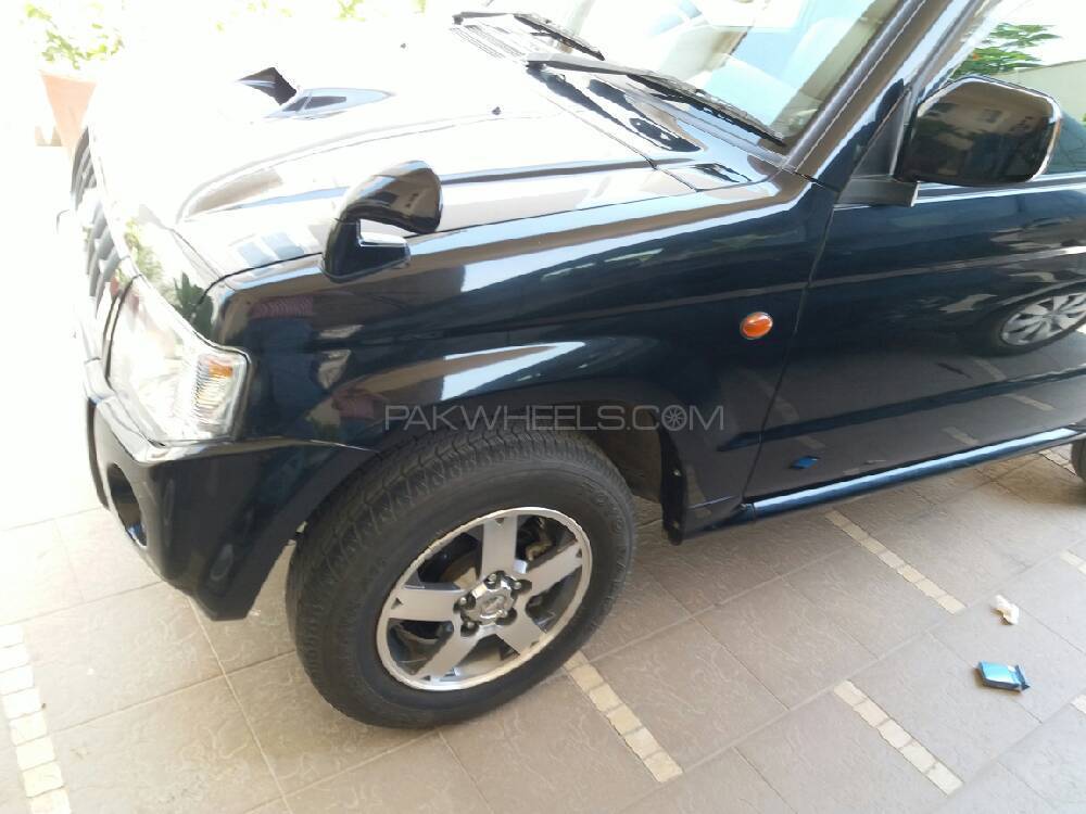 Nissan Kix 2012 for Sale in Karachi Image-1