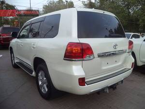 TOYOTA LAND CRUISER AX 2013, ORIGINAL TV WITH SUNROOF.

The car is parked at AUTOMALL near LAL QILA opposite AWAMI MARKAZ at shahrah-e-Faisal road karachi. 

Call/SMS in office hours only, if we don't respond just drop us a message. 

OUR OTHER STOCK IS FULLY UPDATED ON FACEBOOK AS WELL.Just write automallpk in your search option.

Thank you 
AUTOMALL.