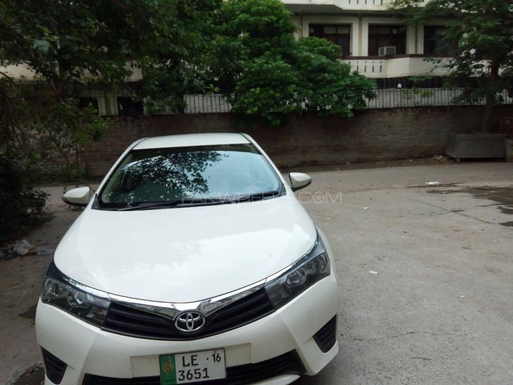 Toyota Corolla 2016 for Sale in Lahore Image-1